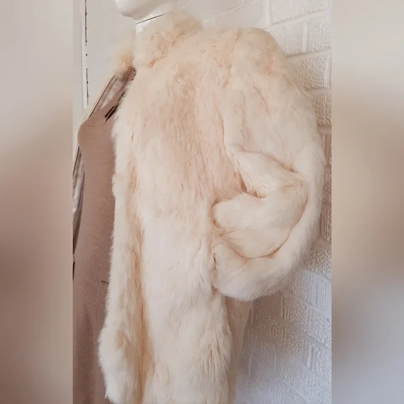 Beige/Natual white fur jacket - Picture 3 of 5